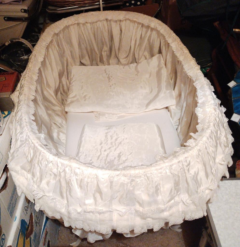 Zeer Mooie Wieg in kanten in smeedijzer, Enlèvement, Comme neuf, Berceau