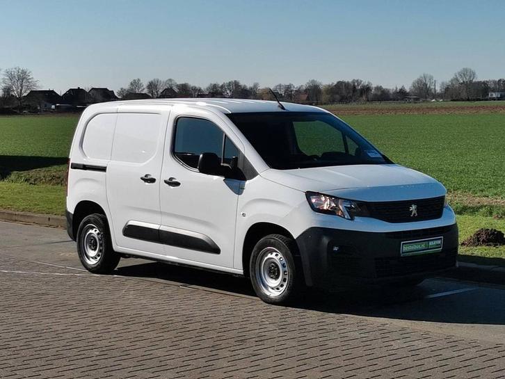 Te huur peugeot partner onbeperkt kilometers, Autos, Camionnettes & Utilitaires, Particulier, Peugeot, Enlèvement