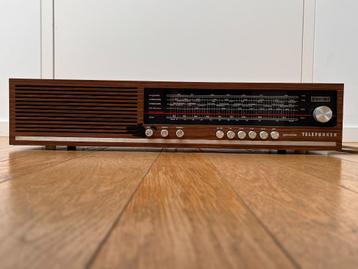 Radio multibande Telefunken Gavotte 301 années '60-70s disponible aux enchères