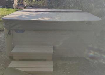 Jacuzzi de luxe Villeroy & Bosh beschikbaar voor biedingen