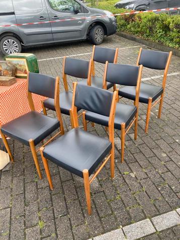 Set van 6 vintage stoelen