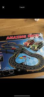 Circuit à piles avec 2 voitures 352cm, Kinderen en Baby's, Speelgoed | Racebanen, Zelf te bouwen, Handmatig, Ophalen, Overige merken