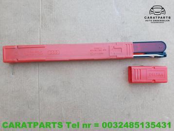 1T0860250A Audi gevarendriehoek Volkswagen Seat Skoda Cupra beschikbaar voor biedingen