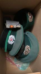 lot DDR/NVA/RDA, Armée de terre, Casque ou Béret