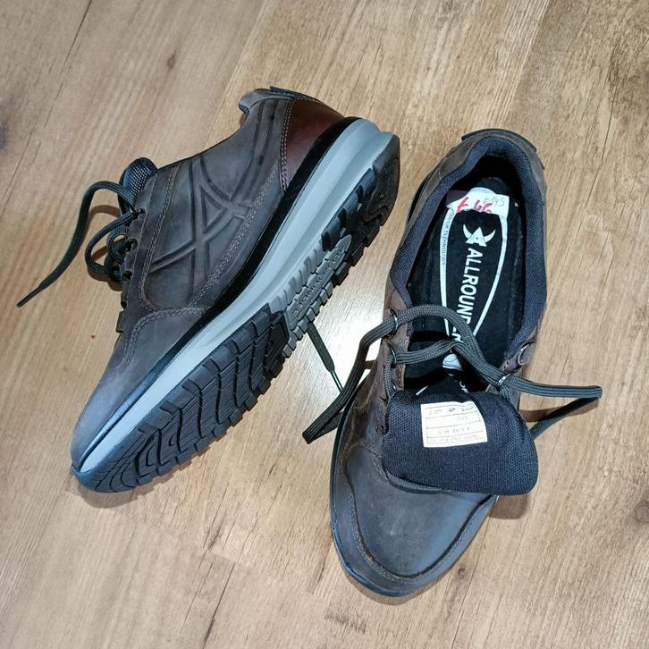 Schoenen mannelijke USA 7 inch, EU maat 40, Bruin Echt leder, Kinderen en Baby's, Kinderkleding | Schoenen en Sokken, Nieuw, Schoenen