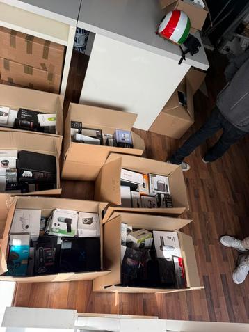 Lot de 25 a 30 pieces beschikbaar voor biedingen