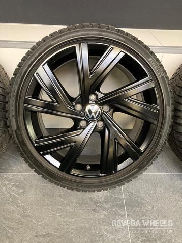 18” originele Volkswagen Golf 8 Bergamo velgen winterbanden, Auto-onderdelen, 18 inch, Gebruikt, Banden en Velgen, Personenwagen