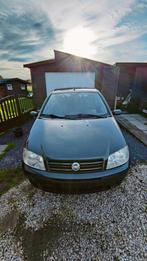 Fiat Punto 1.2 essence, Argent ou Gris, Boîte manuelle, 5 portes, Particulier