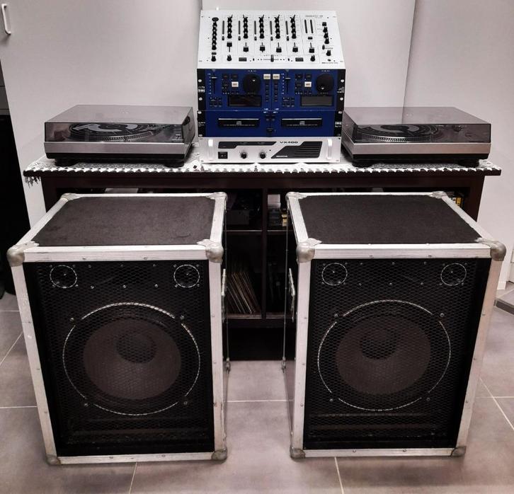 volledige discobar alles apart te koop/beluisteren, Muziek en Instrumenten, Dj-sets en Draaitafels, Zo goed als nieuw, Dj-set