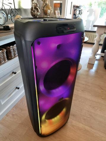 Mooi grote  Super galaxy 2000W nieuw karaoke enz beschikbaar voor biedingen