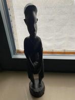 Statue africaine, Enlèvement