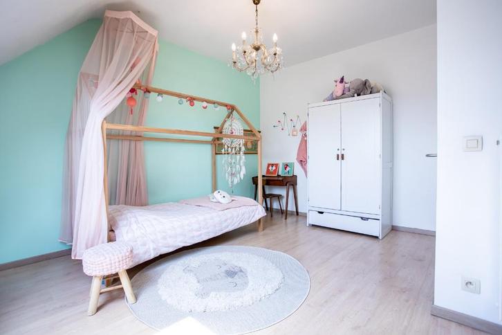 Kinderkamer met huisjesbed, Huis en Inrichting, Slaapkamer | Complete slaapkamers, Gebruikt, Eenpersoons, Ophalen