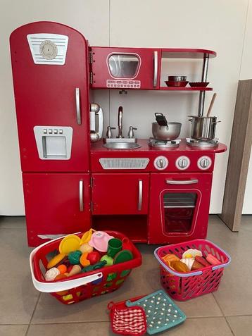 Kidkraft houten speelkeuken met 122-delig keukenspeelgoed  beschikbaar voor biedingen