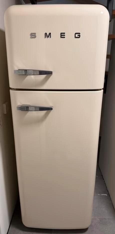 Réfrigérateur congélateur Smeg Vintage Design, Elektronische apparatuur, Koelkasten en IJskasten, Zo goed als nieuw, Ophalen