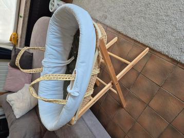 Baby mozes wieg beschikbaar voor biedingen