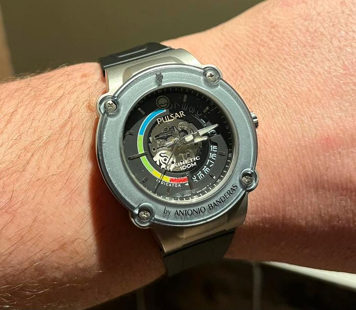 Pulsar kinetic by Seiko by Antonio Banderas (zeldzaam), Bijoux, Sacs & Beauté, Montres de sport, Comme neuf, Enlèvement ou Envoi