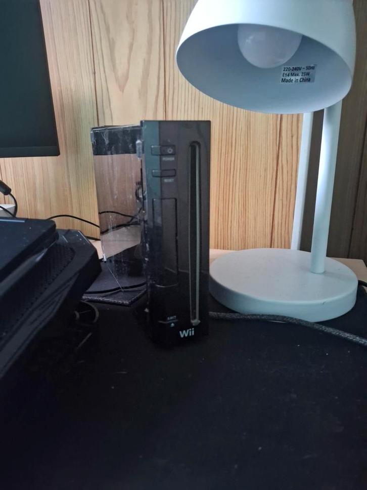 Nintendo Wii (RVL-001 Model), Games en Spelcomputers, Spelcomputers | Nintendo Wii, Ophalen