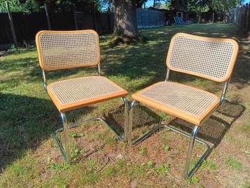 2 cesca-stoelen in nieuwstaat, naar ontwerp  Marcel Breuer  beschikbaar voor biedingen