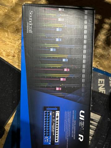 Soundcraft UI24r, Enlèvement