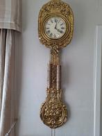 Horloge rétro, Enlèvement