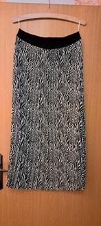 kleding, Zwart, Maat 42/44 (L), Nieuw, Onder de knie