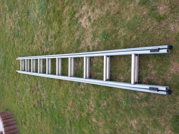 ladder uit 2 delen. 0479750413 beschikbaar voor biedingen