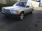 mercedes 190e automaat 1986, Auto's, Mercedes-Benz, Automaat, 4 deurs, Zwart, 4 cilinders