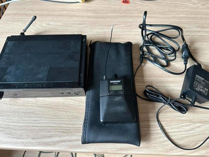 Shure P3TRA (H20, 518-542 MHz) PSM 300 in-ear set, Muziek en Instrumenten, Instrumenten | Toebehoren, Gebruikt, Ophalen