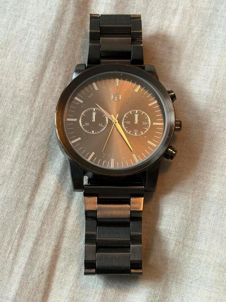 Nieuw herenhorloge van Bershka met nieuwe batterij., Handtassen en Accessoires, Horloges | Heren, Nieuw, Polshorloge, Overige merken