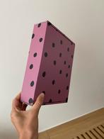 Kadodesign verzenddozen freckles paars, Ophalen, Nieuw