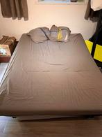 Canapé-lit avec housse et matelas en bon état, Comme neuf, Enlèvement ou Envoi