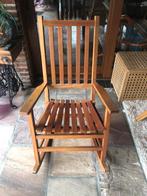 Schommelstoel met bijhorend zitkussen, Ophalen, Zo goed als nieuw, Hout