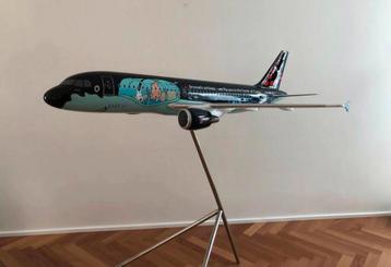 Avion moulinsart Brussel airlines 77 exemplaires  disponible aux enchères