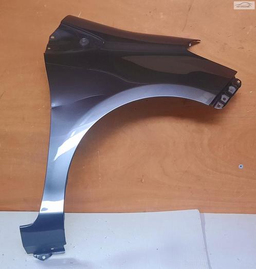 Voorscherm rechts orgineel Toyota Yaris III P13 2010-2020, Auto-onderdelen, Carrosserie, Spatbord, Toyota, Links, Gebruikt, Herkomst onderdeel bekend