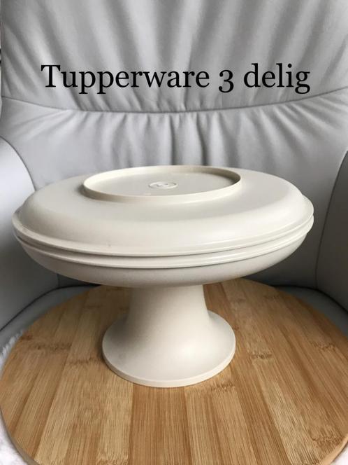 Tupperware 3 delig serveer set v pannekoeken /chips/dipsaus, Huis en Inrichting, Keuken | Tupperware, Nieuw, Overige typen, Crème