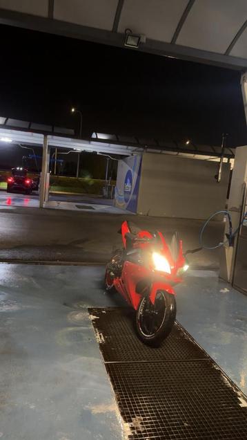 Yamaha YZF R125 beschikbaar voor biedingen