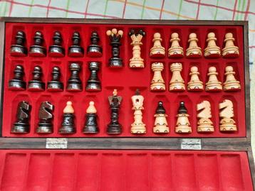 Jeu d'échecs disponible aux enchères