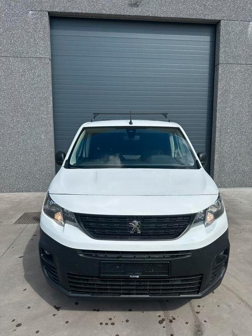 Peugeot Partner 1.5blue hdi 2019 ., Auto's, Bestelwagens en Lichte vracht, Bedrijf, Apple Carplay, Peugeot, Benzine, Wit, Onderhoudsboekje