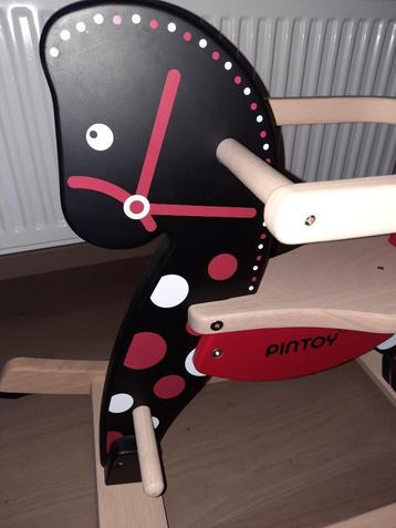 Schommelpaard Pintoy beschikbaar voor biedingen
