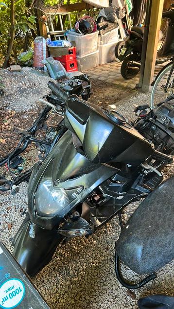 Kymco aggility 50 70cc (start niet), Fietsen en Brommers, Ophalen, Zo goed als nieuw
