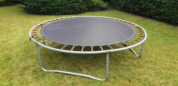 Trampoline