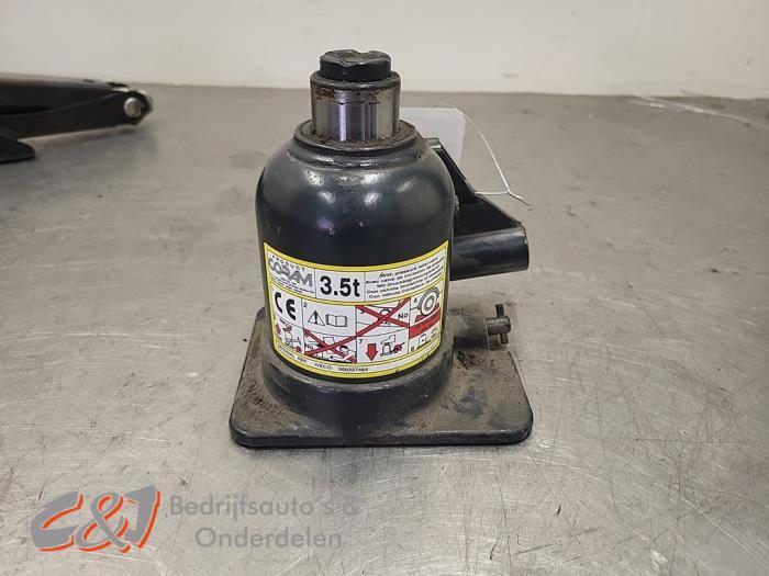 Krik van een Iveco New Daily, Auto-onderdelen, Overige Auto-onderdelen, Overige automerken, Gebruikt, 3 maanden garantie, Ophalen of Verzenden