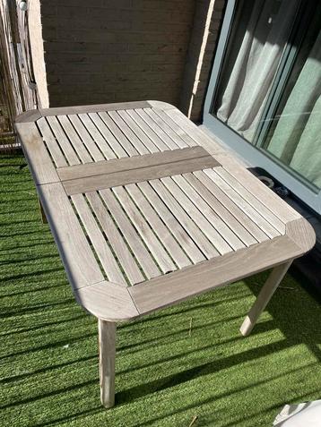 Tuin tafel  beschikbaar voor biedingen