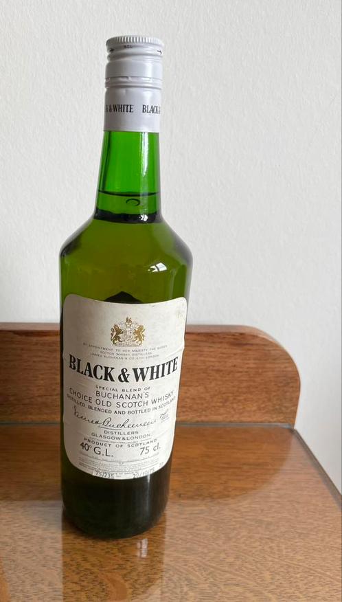 Black & white whisky 1975, Verzamelen, Wijnen, Zo goed als nieuw, Ophalen of Verzenden