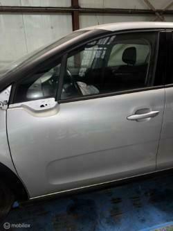 Voordeur links grijs 5-deurs Citroen C3 III ('16-'24) beschikbaar voor biedingen
