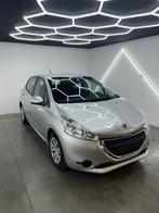 Peugeot 208| 2015| 97.310KM| NIEUWE DISTRIBUTIE SET, Auto's, Voorwielaandrijving, Stof, Bedrijf, 5 deurs