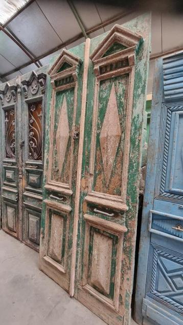 ANTIEKE DUBBELE DEUR 120X274 CM beschikbaar voor biedingen