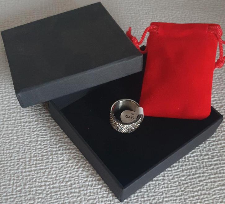 Damesring verguld "Silver", Bijoux, Sacs & Beauté, Bagues, Neuf, Femme, 17 à 18, Argent, Fer ou Acier, Avec pierre précieuse, Enlèvement ou Envoi