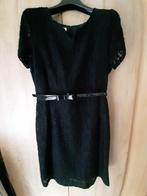 Robe noire en dentelle, Enlèvement ou Envoi, Comme neuf, Taille 42/44 (L), Noir