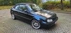 Vw golf 4 cabrio 2.0 102 000 km, Auto's, Zwart, Zwart, Trekhaak, Golf